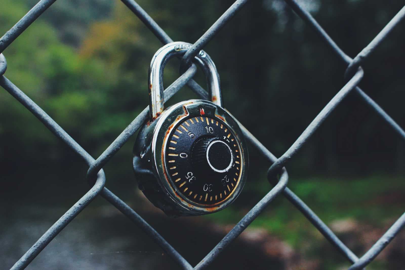 Unlocking Paywalls with LLMs: A Comprehensive Analysis